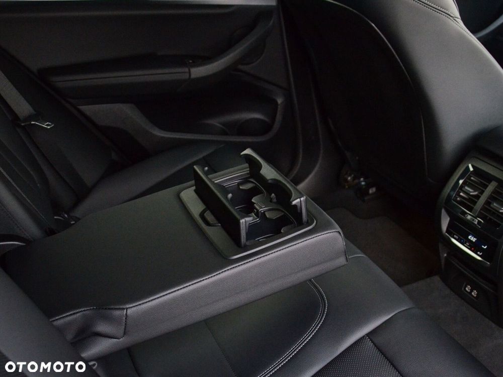 BMW X4 - 30
