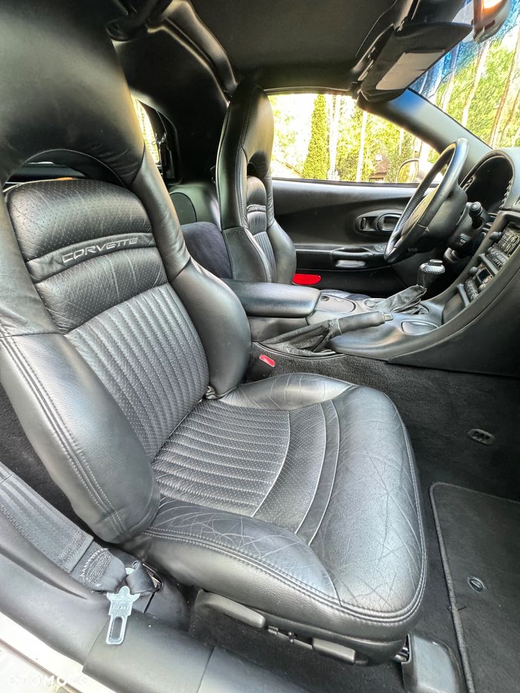 Chevrolet Corvette 5.7 - 12