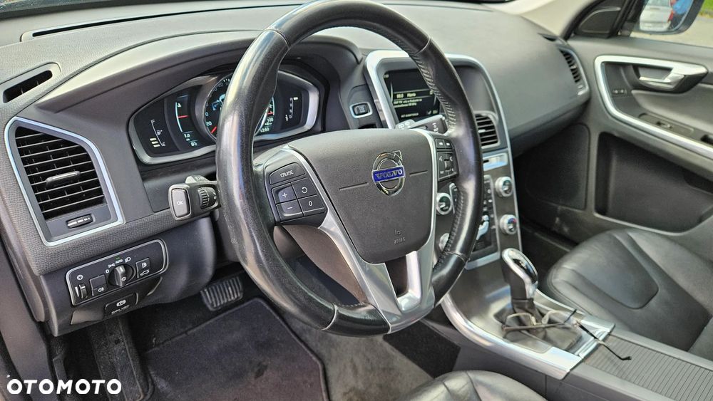 Volvo XC 60 T5 AWD Summum - 14