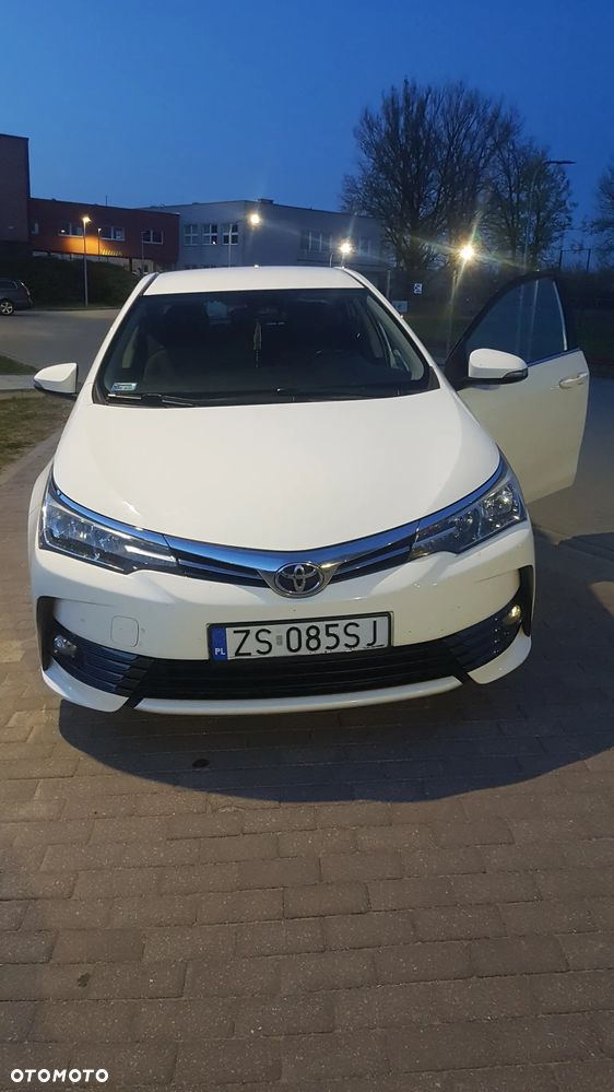 Toyota Corolla 1.4 D-4D Premium - 1