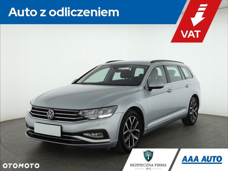 Volkswagen Passat Variant - 2