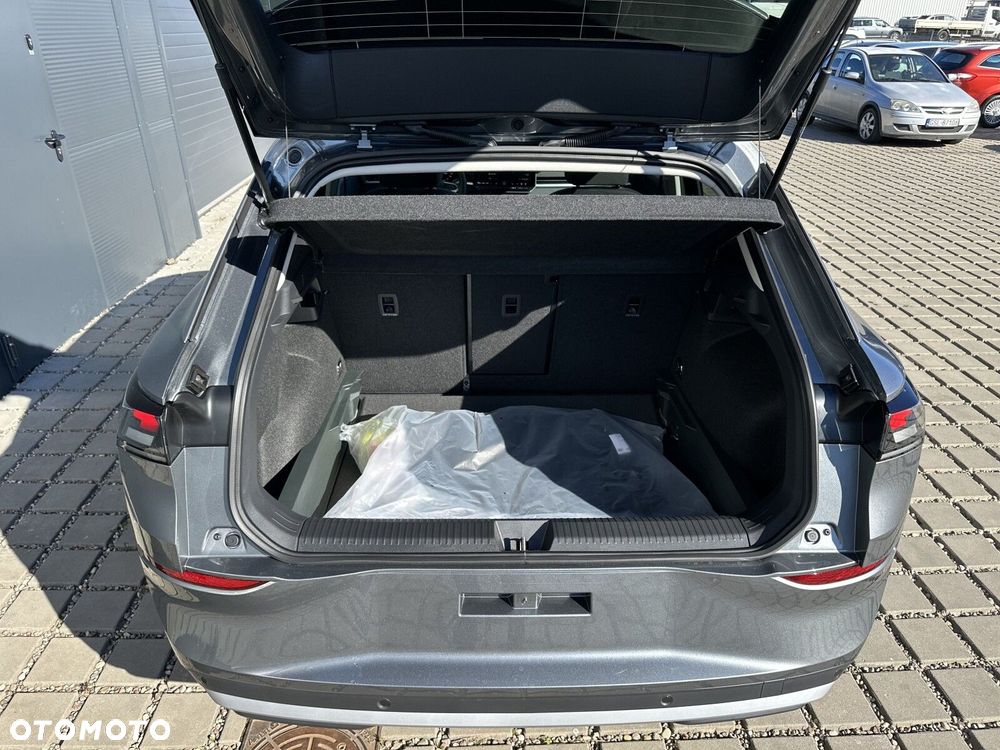 Volkswagen T-Roc - 17