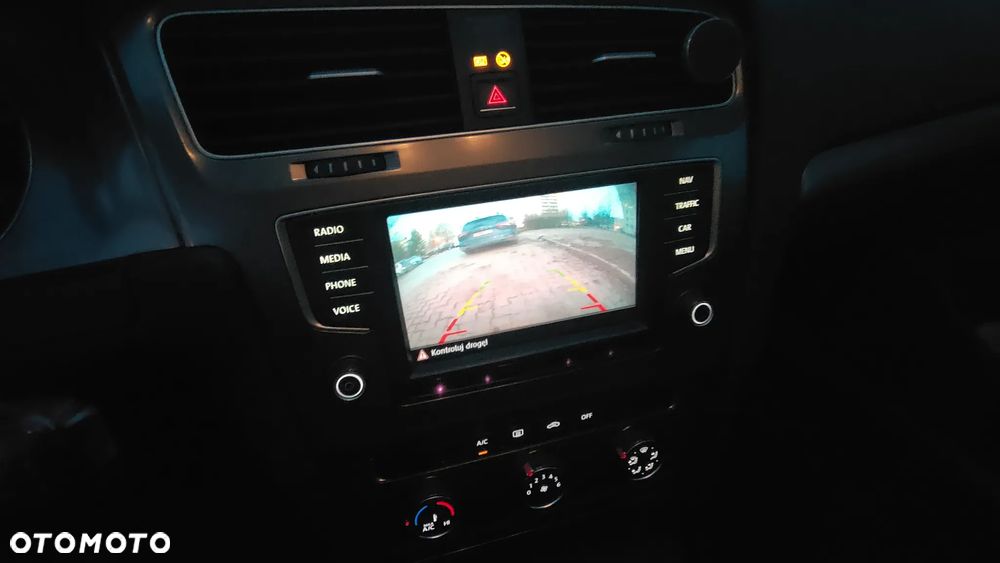 Volkswagen Golf 1.6 TDI Trendline - 6