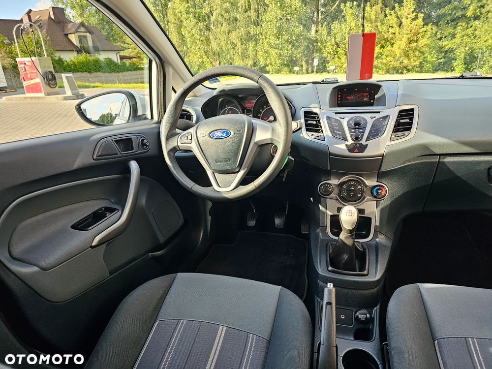 Ford Fiesta 1.25 Trend - 14