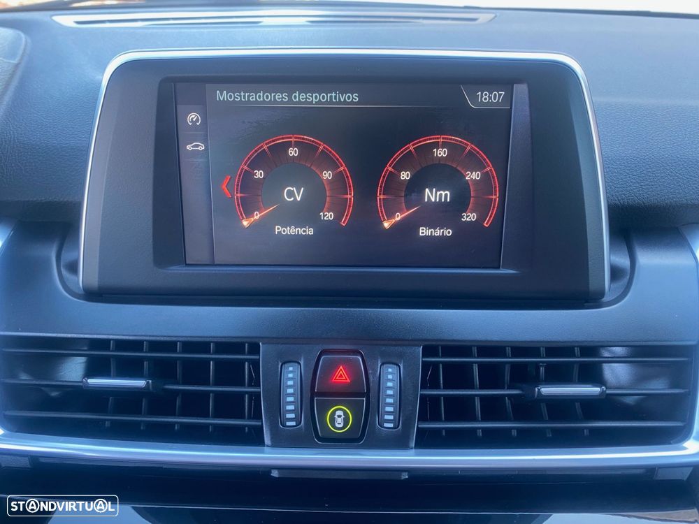 BMW 216 Active Tourer d Line Sport Auto - 37