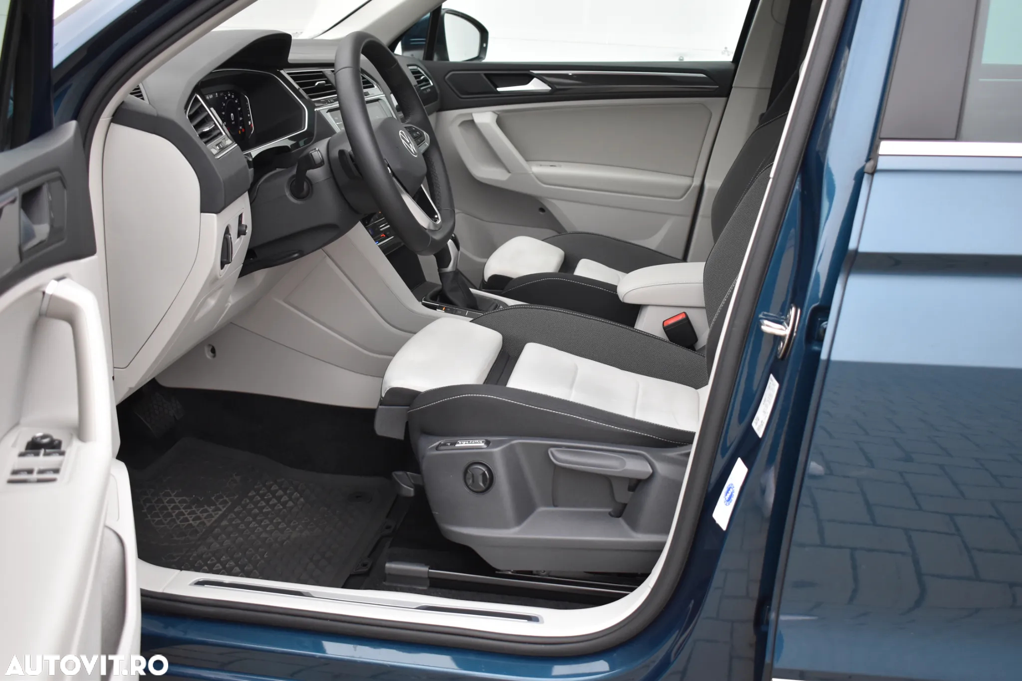 Volkswagen Tiguan 2.0 TDI SCR DSG 4Motion Elegance - 6