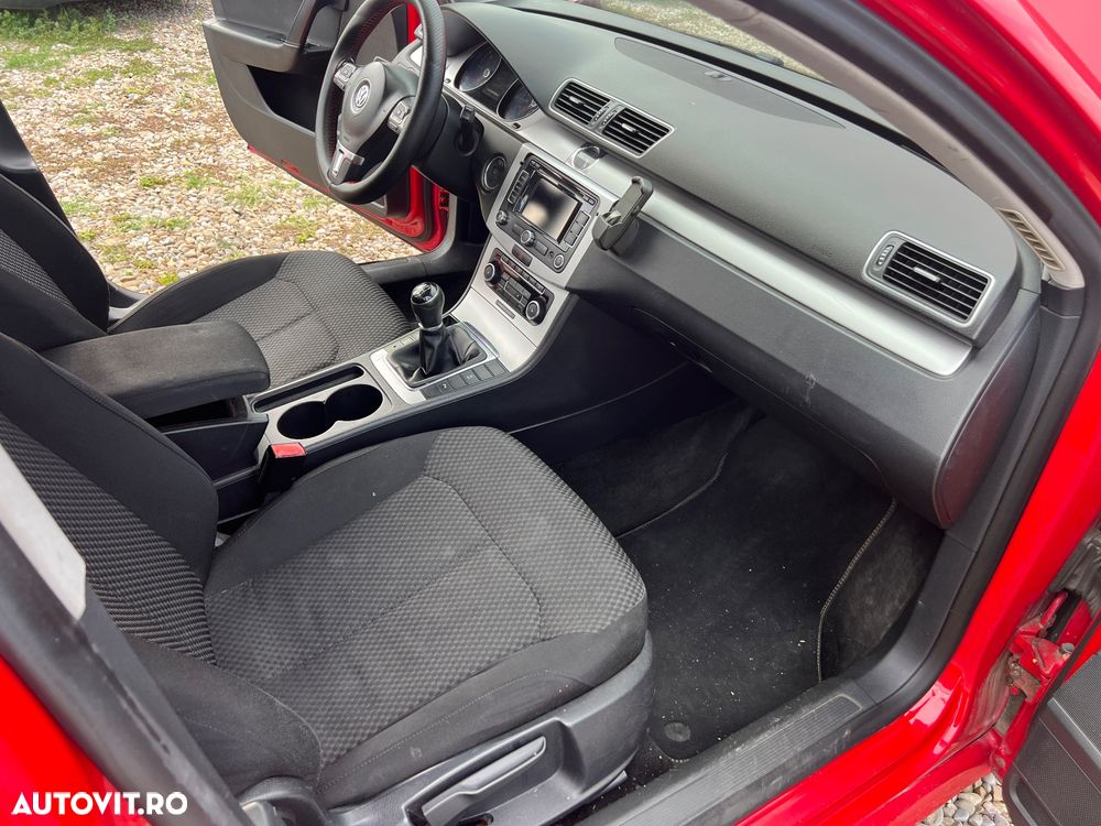 Volkswagen Passat 1.6 TDI BlueMotion Technology Trendline - 21