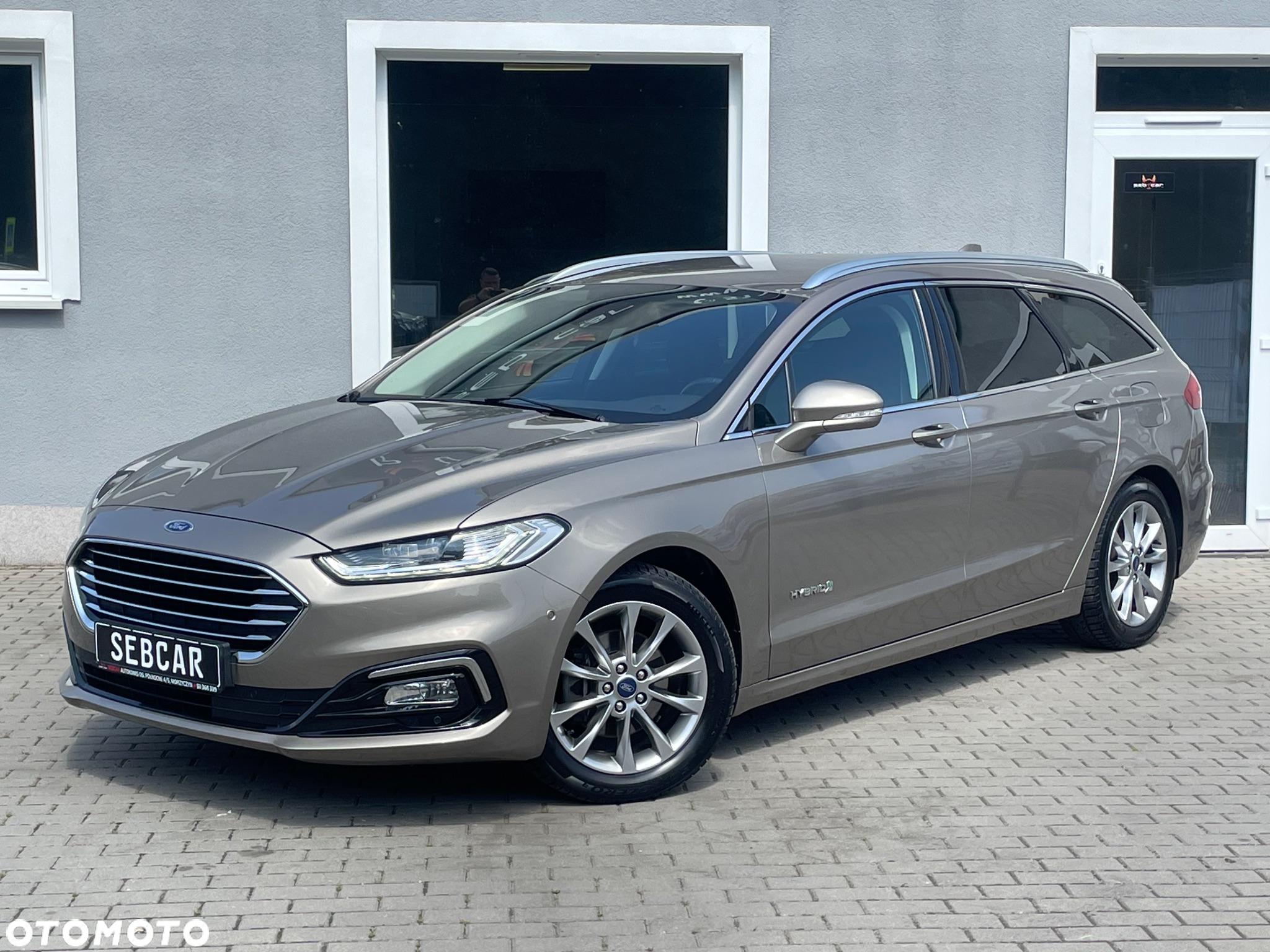 Ford Mondeo 2.0 Hybrid Titanium - 29