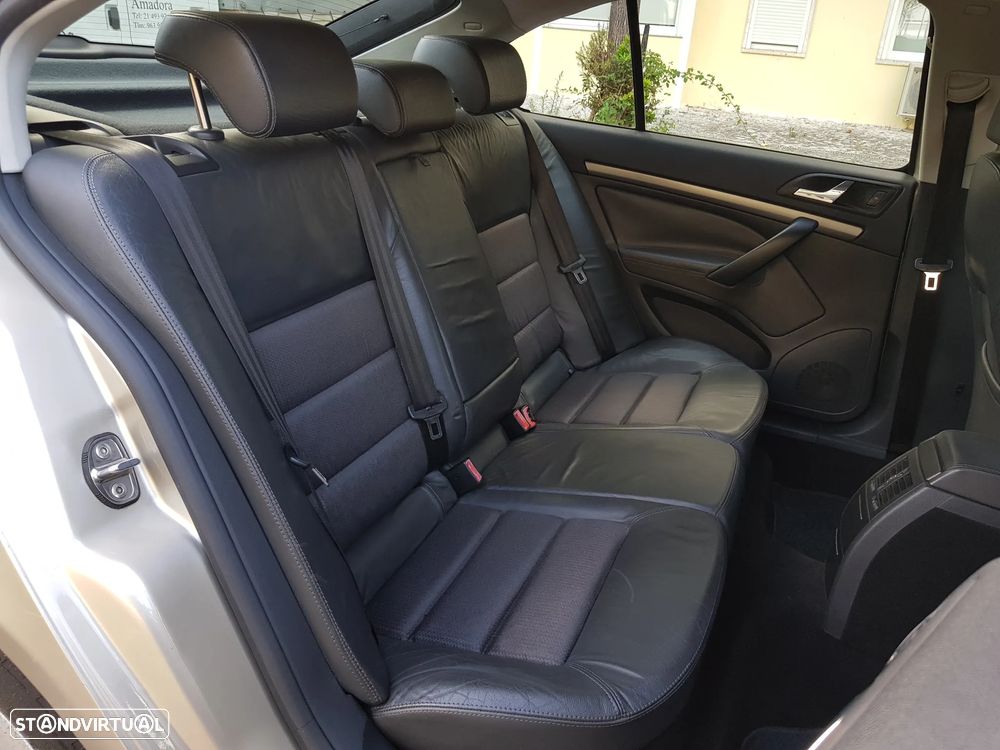 Skoda Octavia 1.6 Elegance - 38