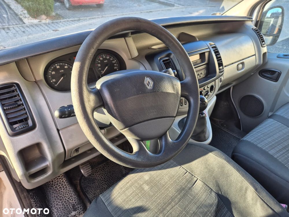 Renault Trafic - 10