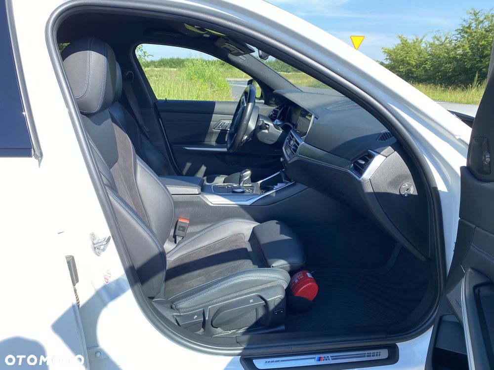 BMW Seria 3 330i M Sport sport - 25