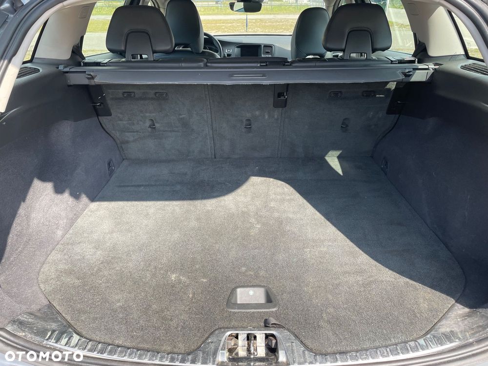 Volvo V60 D3 Drive-E Momentum - 16