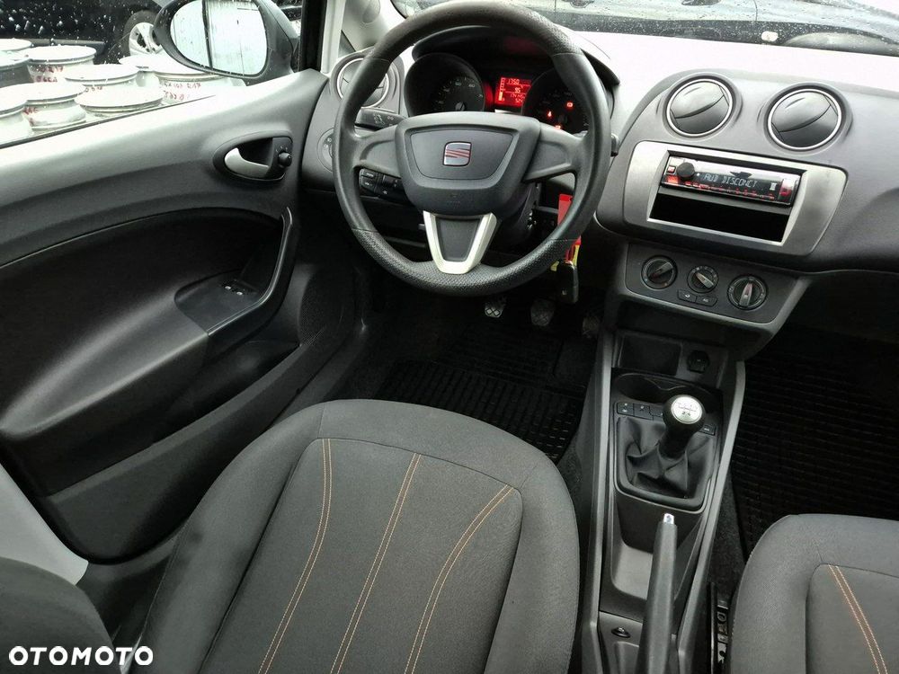 Seat Ibiza 1.4 16V Reference - 25