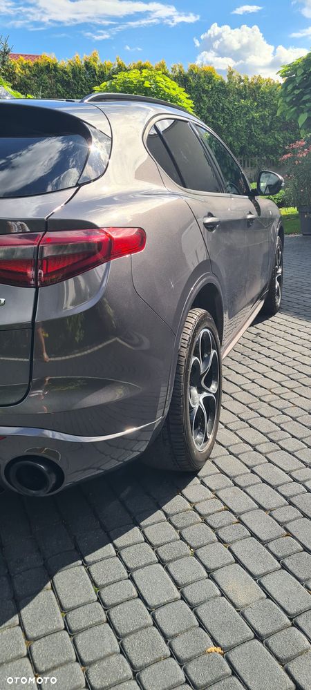 Alfa Romeo Stelvio 2.0 Turbo TI Q4 - 11