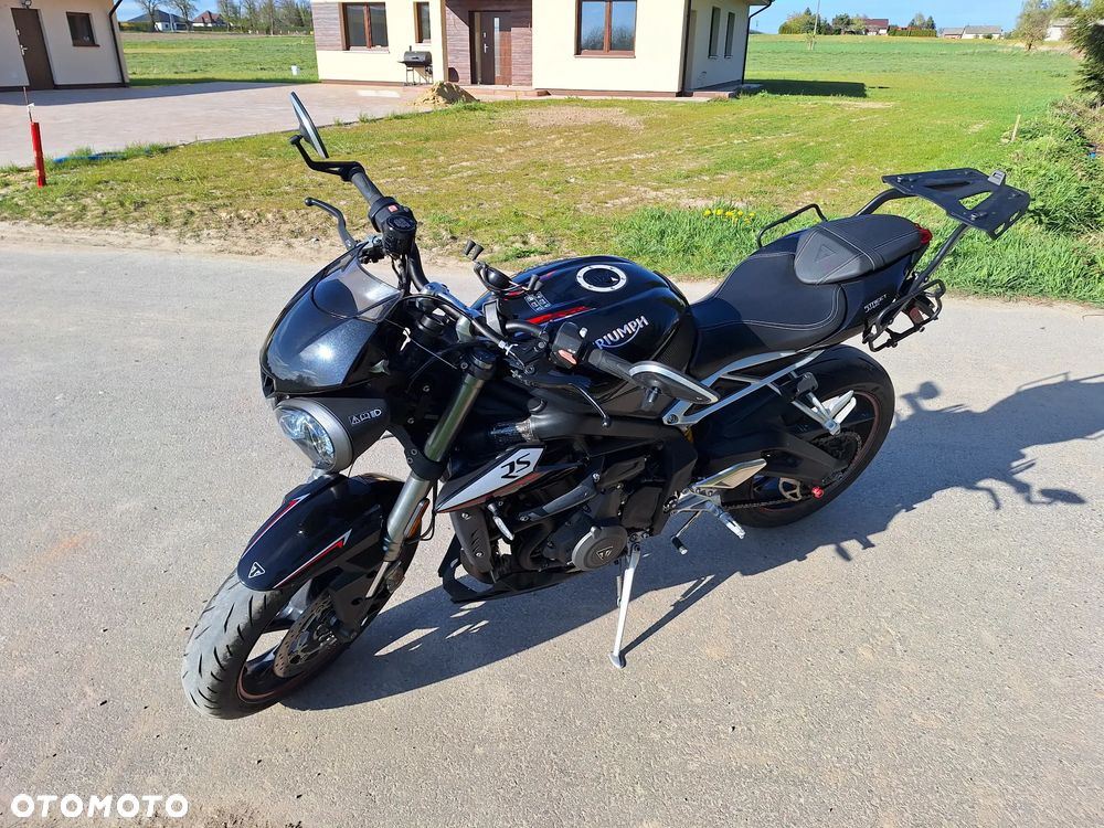 Triumph Street Triple - 3