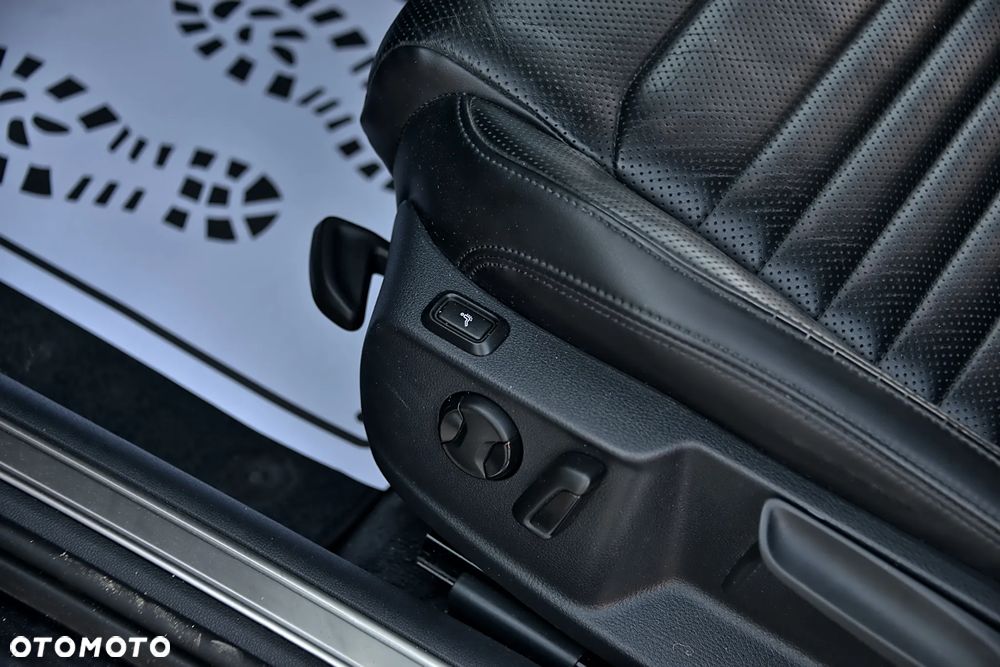 Volkswagen Passat 2.0 TDI SCR (BlueMotion Tech) 4Mot DSG Highline - 7