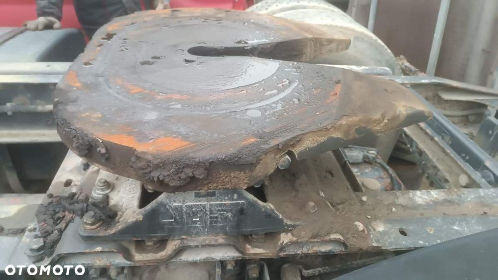 SIODŁO JOST  RENAULT TRUCKS PREMIUM 1996 - 2022 Route 300.16 219 kW [298 KM] 4x2 1996 JSK37C165 - 4