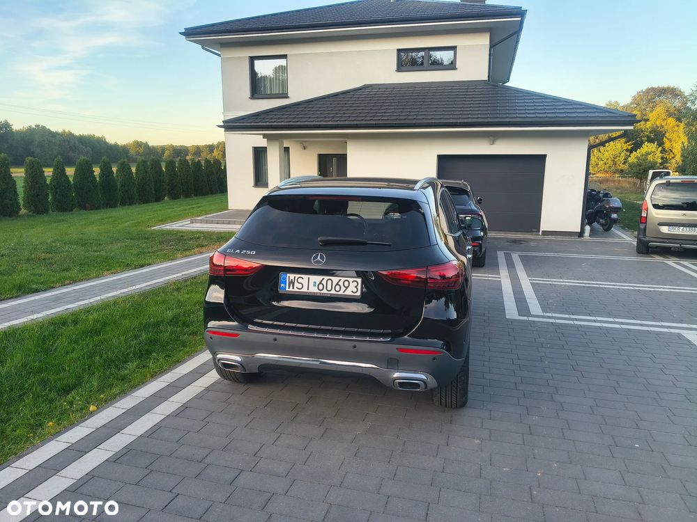 Mercedes-Benz GLA 250 8G-DCT Edition 1 - 7