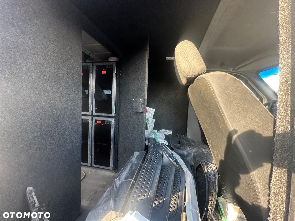 Mercedes-Benz Sprinter 314 2018 r. Furgon - 13