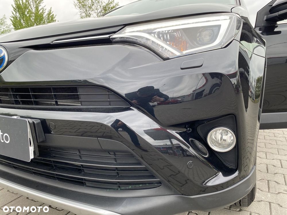 Toyota RAV4 Hybrid Premium 4x2 - 28