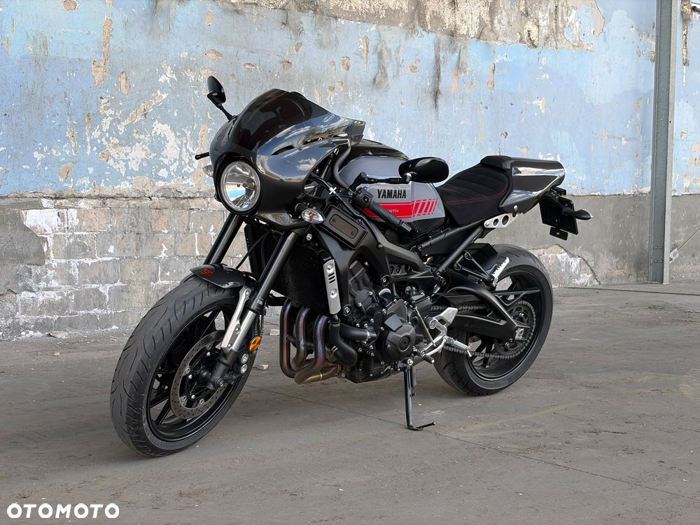 Yamaha XSR - 11