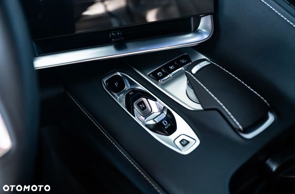 Chevrolet Corvette - 19