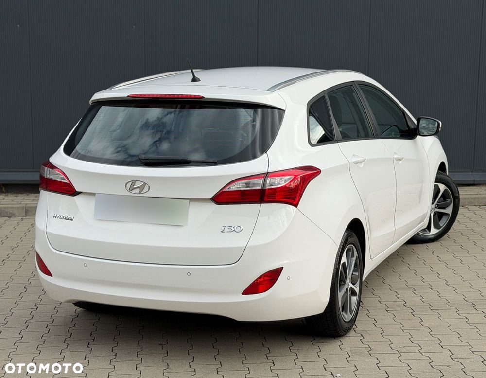 Hyundai i30 1.6 GDI Premium - 6