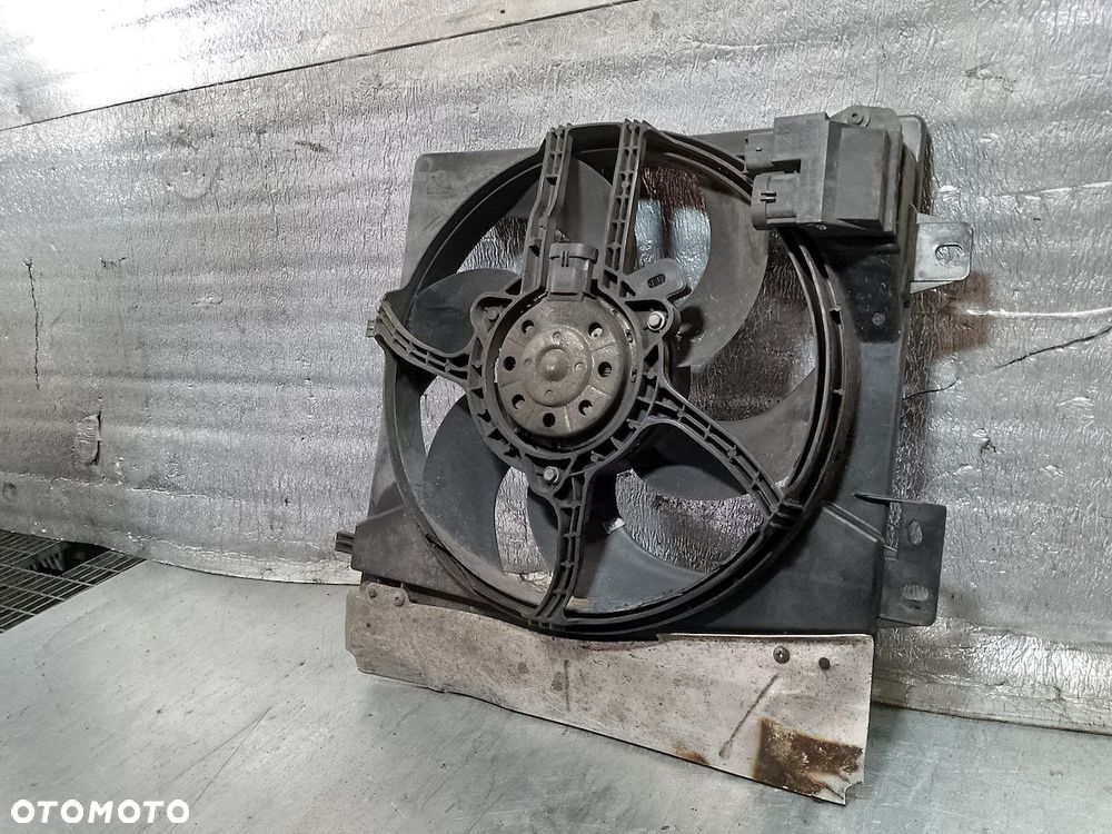 WENTYLATOR CHŁODNICY Z MODUŁEM CITROEN C3 9653804080 - 4