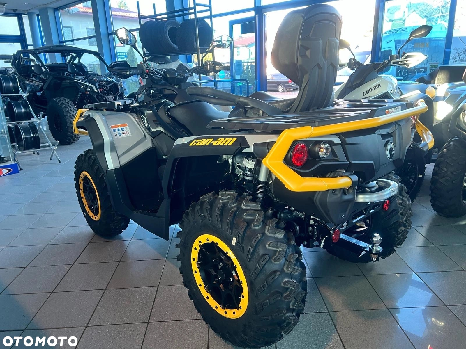 Can-Am Outlander Max - 7