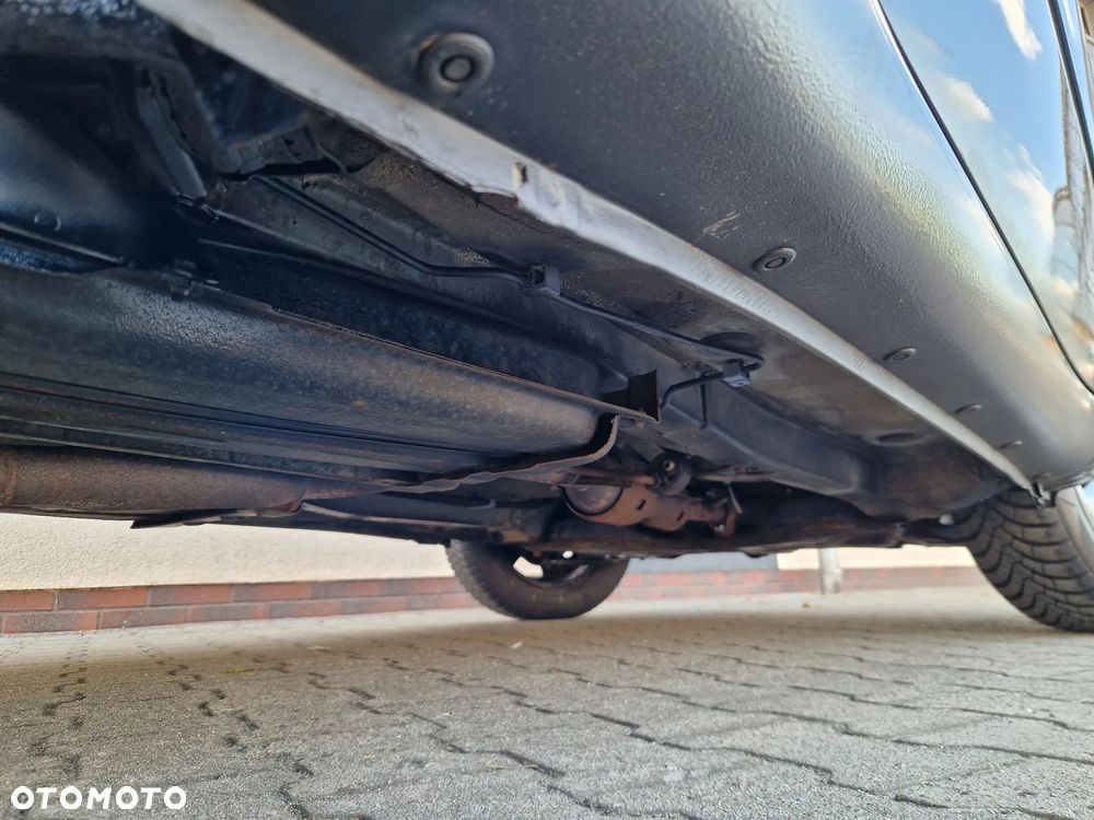 Toyota RAV4 1.8 VVT-i Terra 2WD - 22