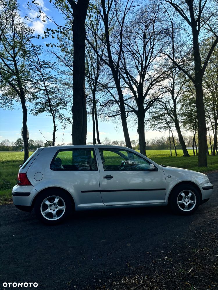 Volkswagen Golf - 13
