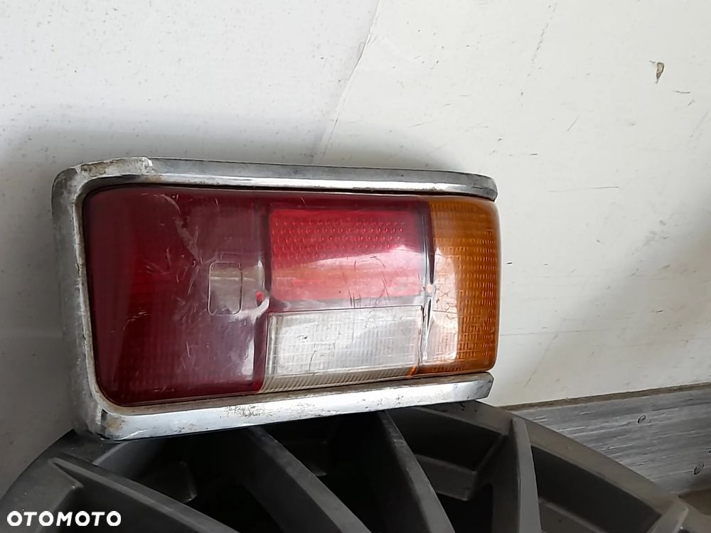 Lampa prawy tył Mercedes W114 W115 Mercedes-Benz K33360 - 2