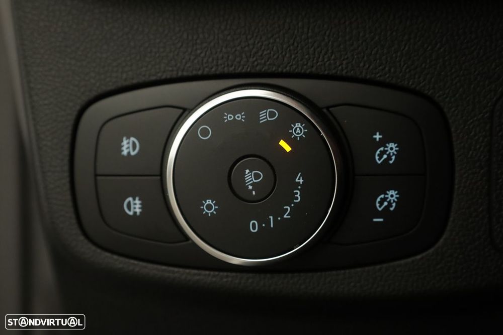 Ford Focus 1.0 EcoBoost MHEV ST-Line - 19