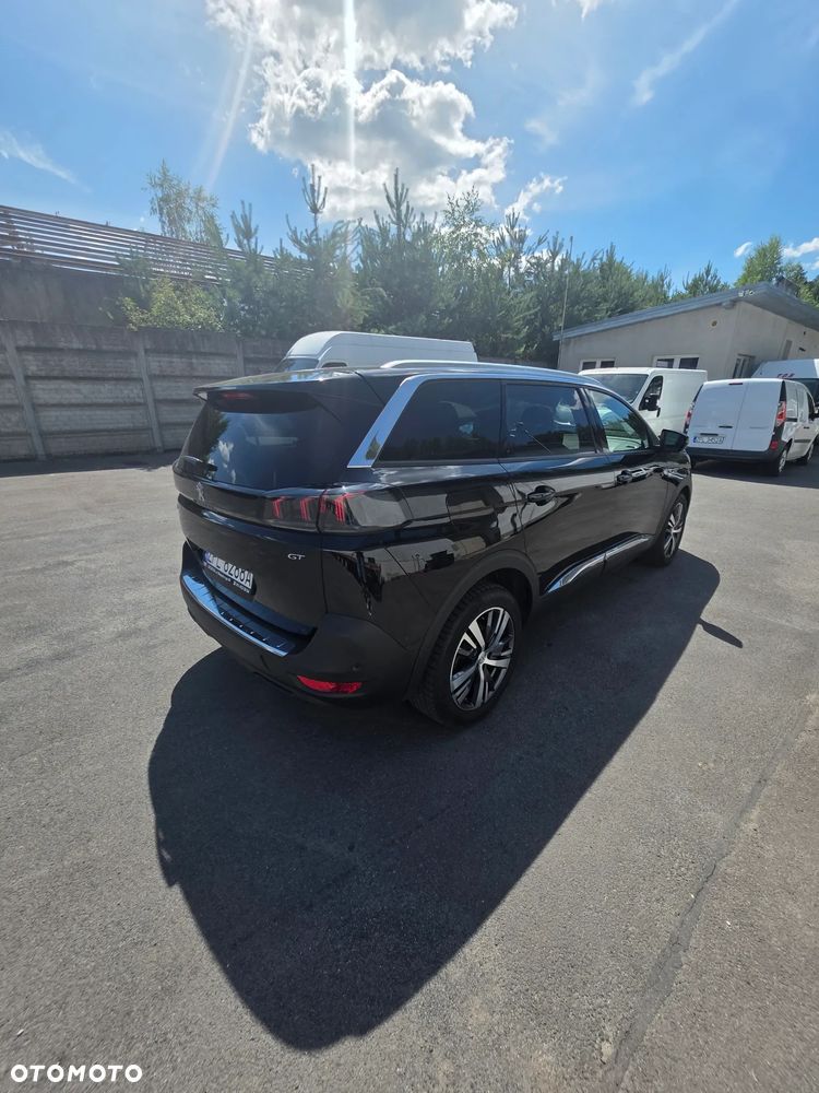 Peugeot 5008 - 8