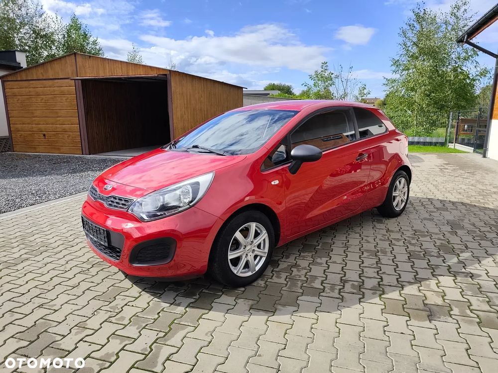 Kia Rio - 1