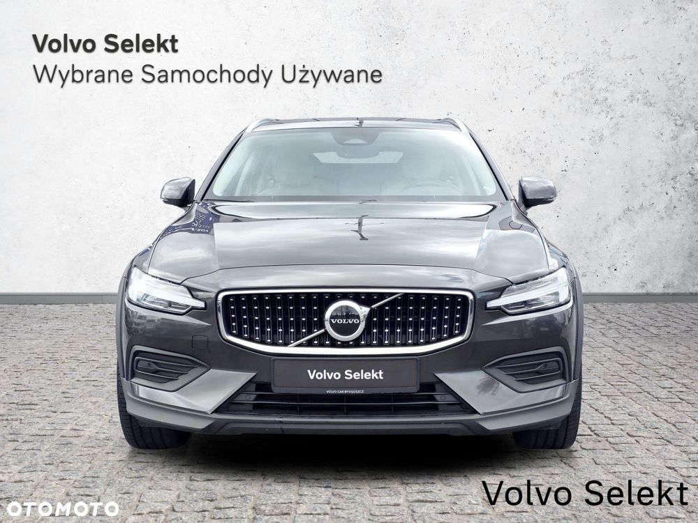 Volvo V60 Cross Country - 5