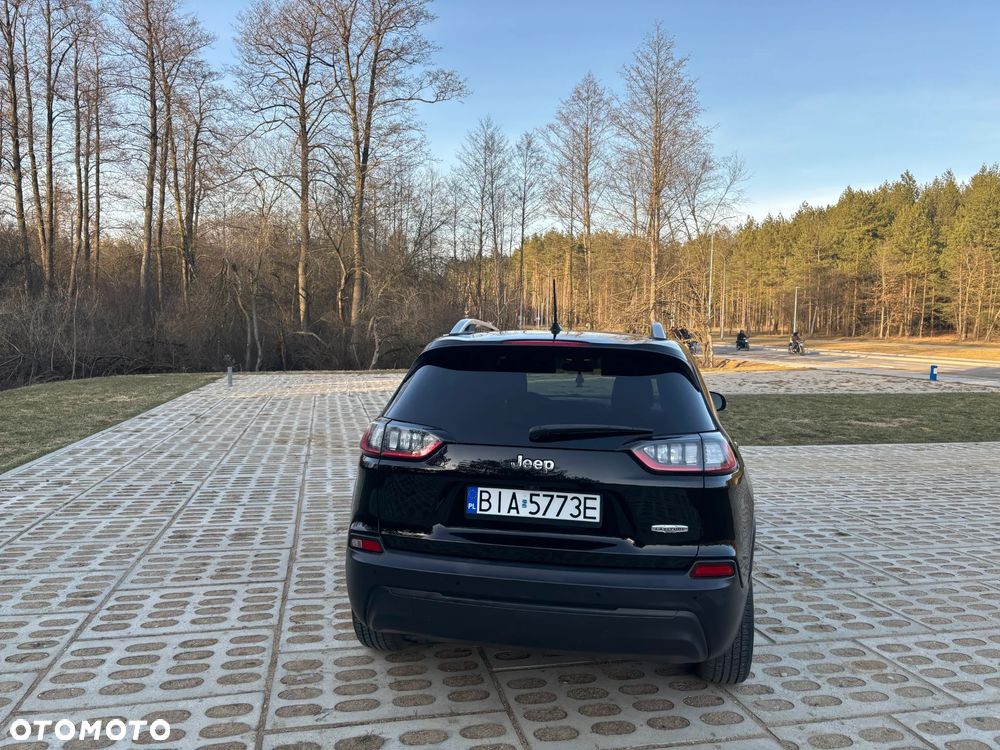 Jeep Cherokee - 6