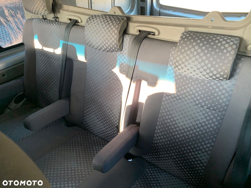 Renault Trafic - 13
