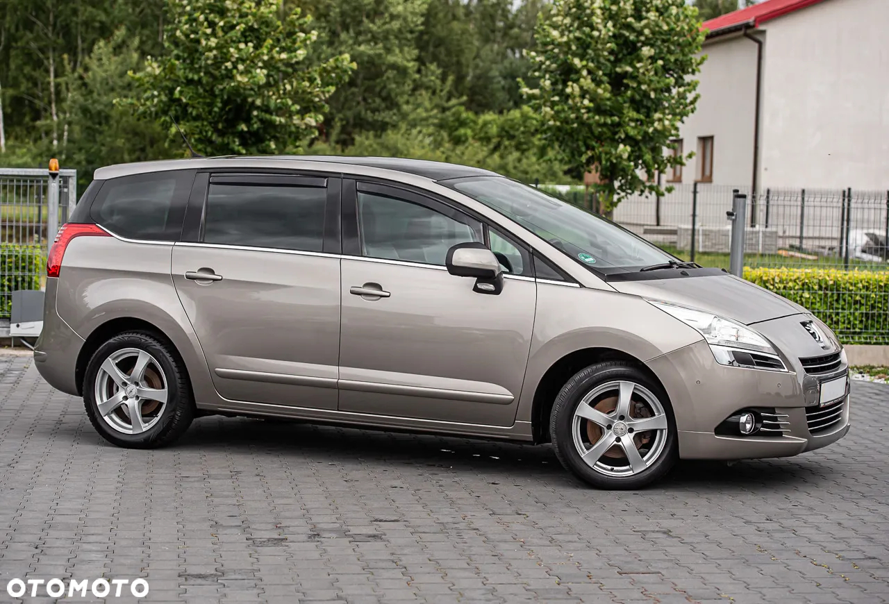 Peugeot 5008 - 3