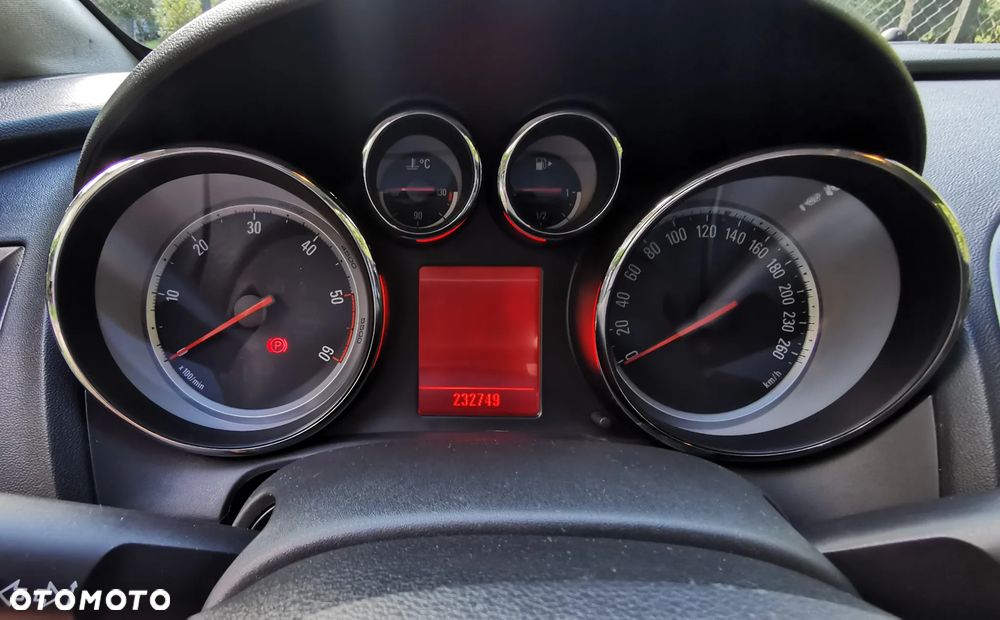 Opel Astra 2.0 CDTI Cosmo - 7