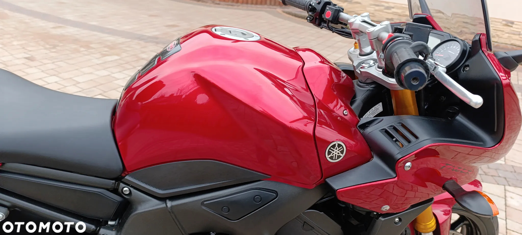 Yamaha FZ - 20