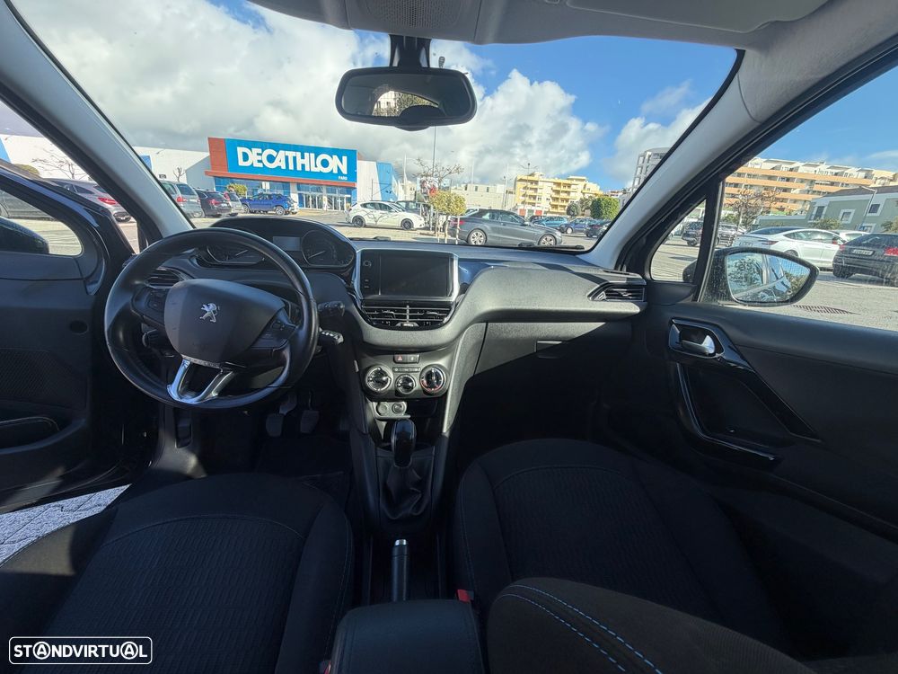 Peugeot 208 1.2 PureTech Active - 4