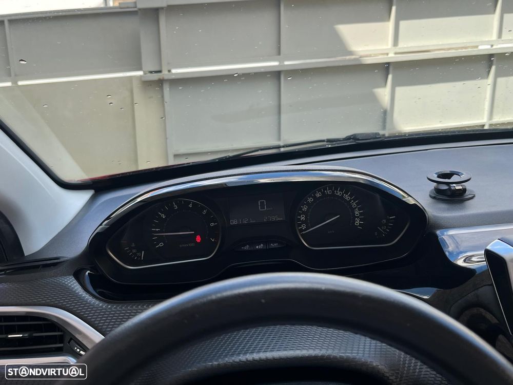 Peugeot 208 1.2 PureTech Style - 9