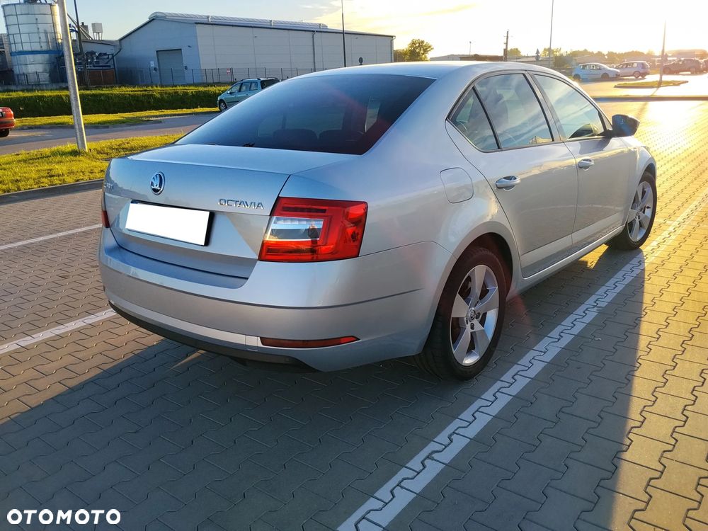 Skoda Octavia 1.4 TSI Ambition - 6