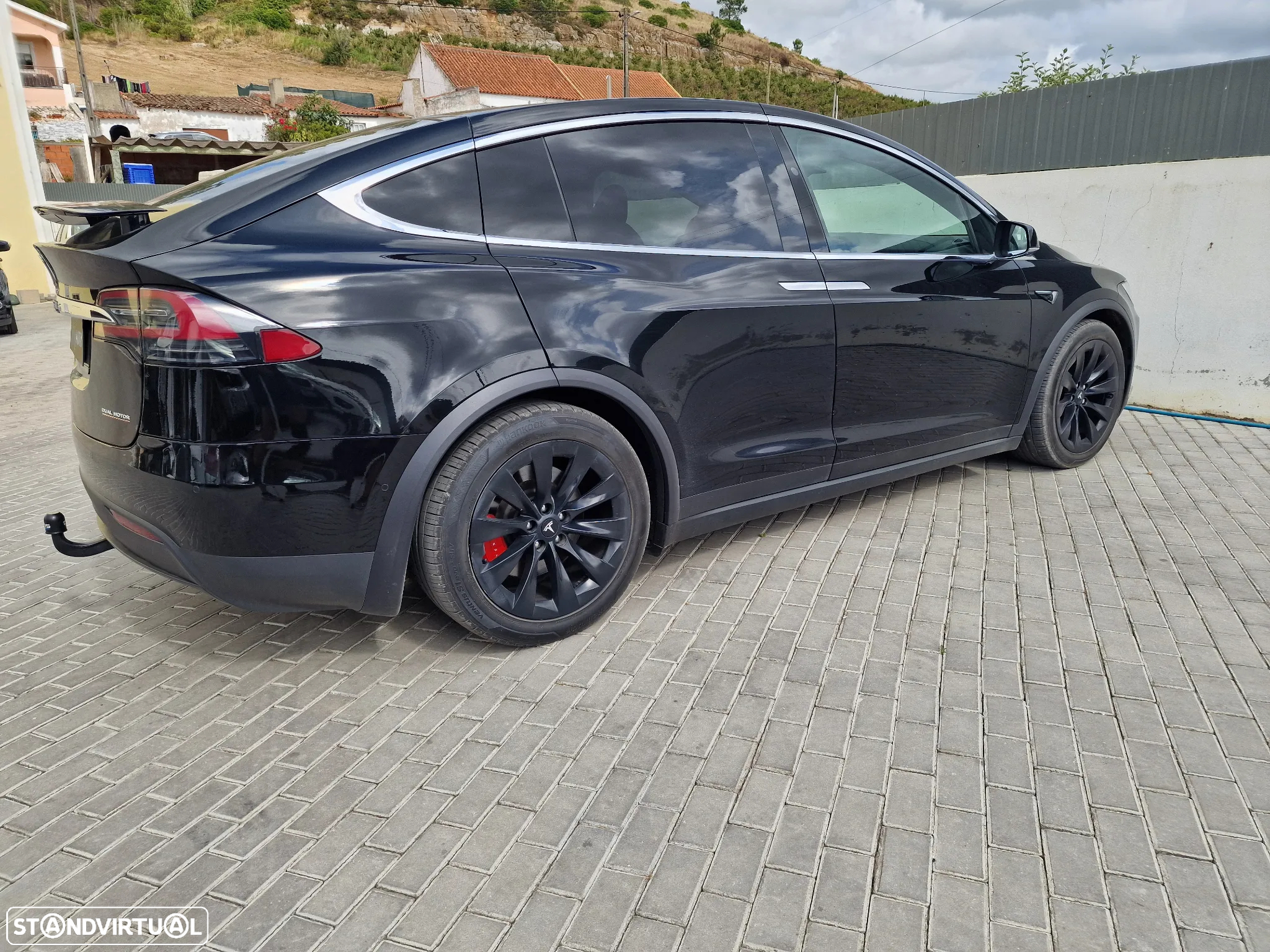 Tesla Model X Performance - 12