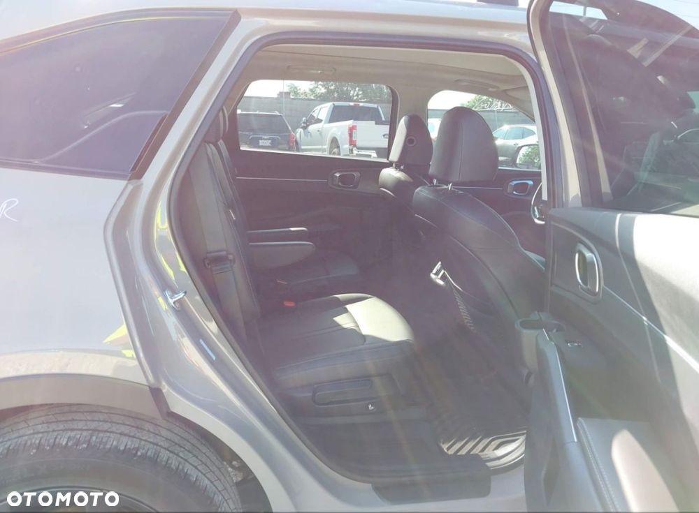Kia Sorento - 10