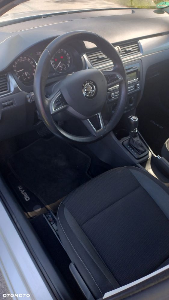 Skoda RAPID - 28