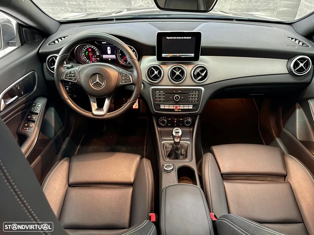 Mercedes-Benz CLA 180 - 11