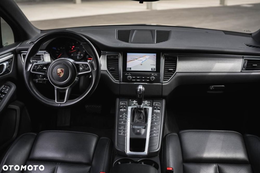 Porsche Macan - 3