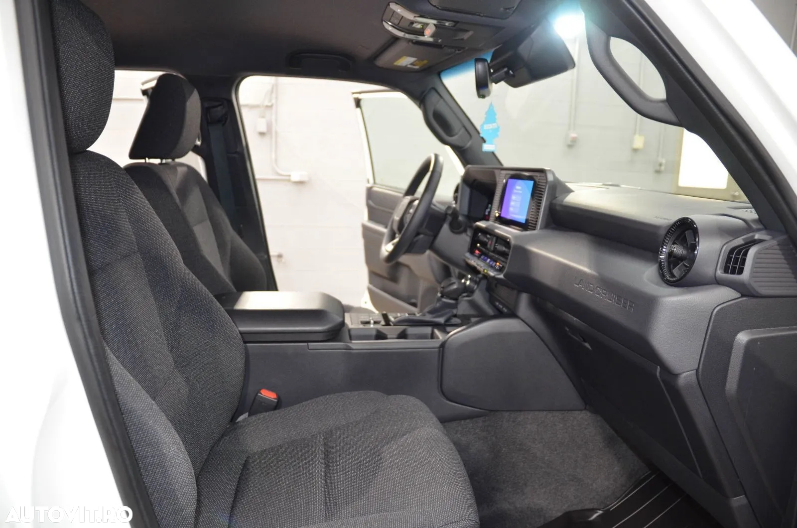 Toyota Land Cruiser 250 - 12